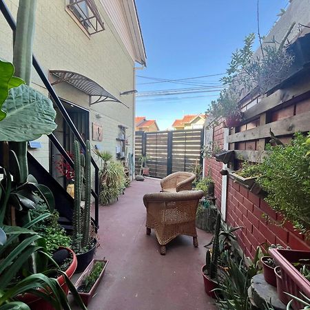 Hostel Tu Espacio Re - Casa Cerca Del Aeropuerto Santiago Luaran gambar