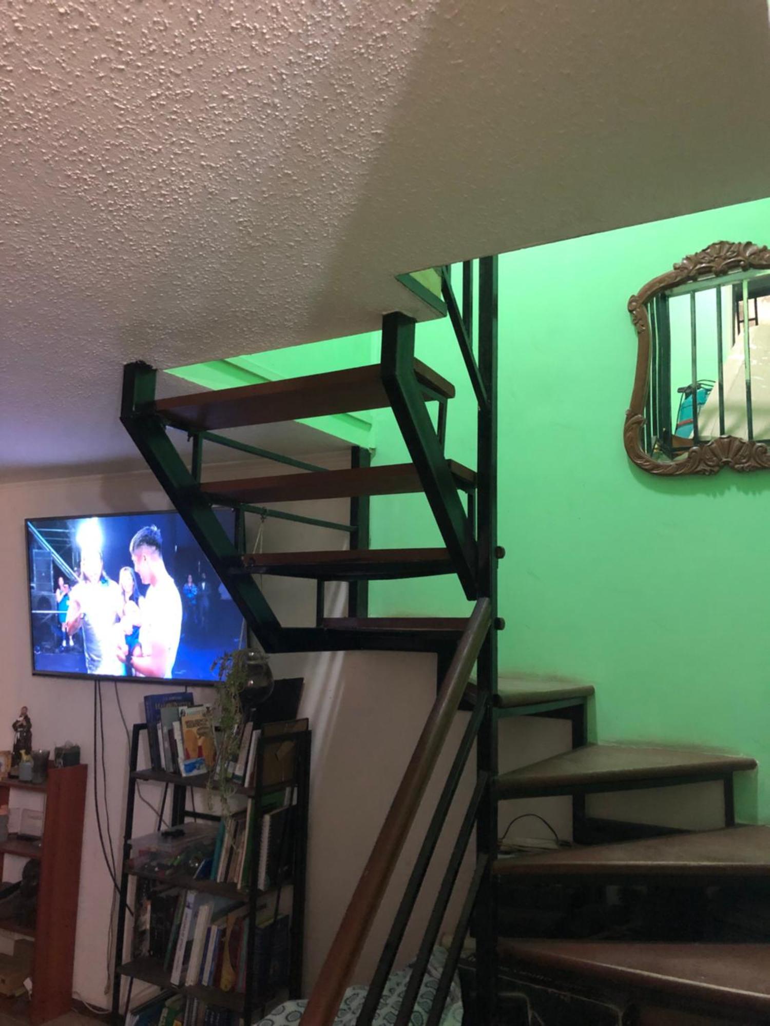 Hostel Tu Espacio Re - Casa Cerca Del Aeropuerto Santiago Luaran gambar